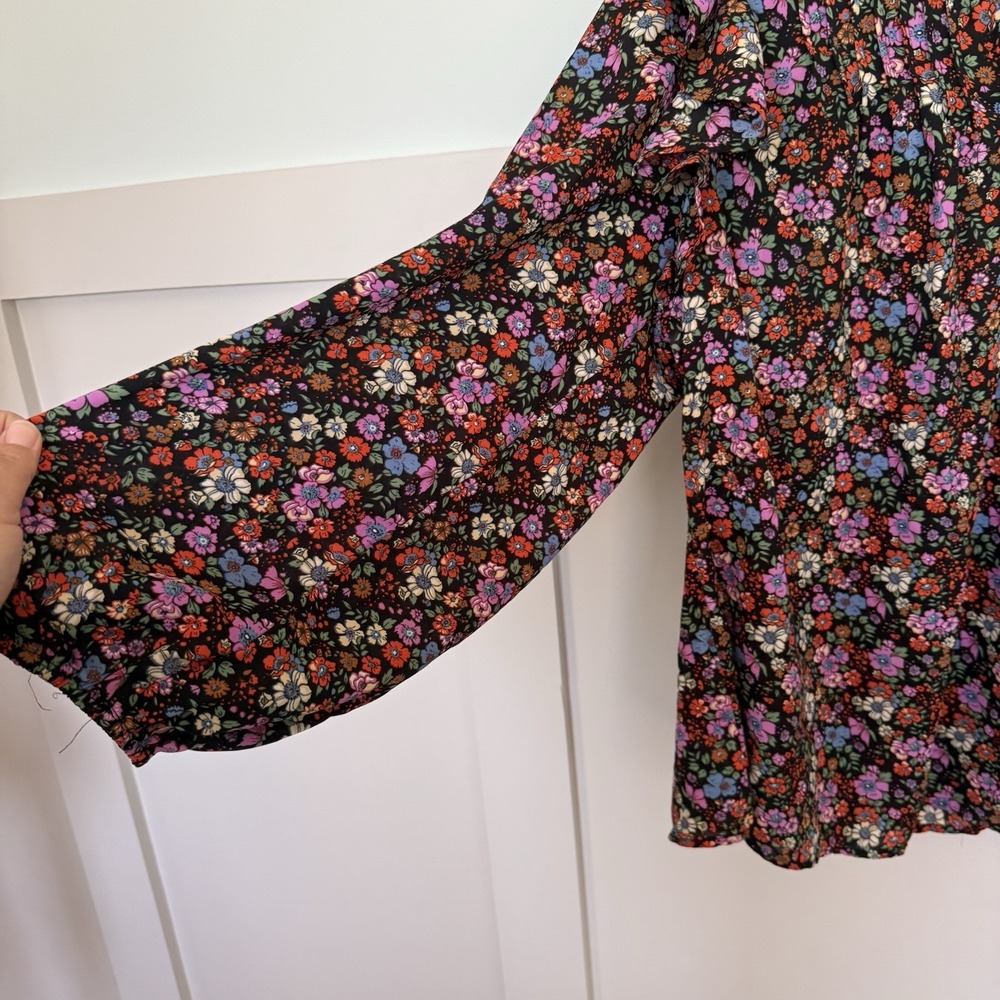 Entro Ditzy Floral Blouse Size 1X Balloon Sleeve Ruffle Cottage Coquette - Picture 3 of 9
